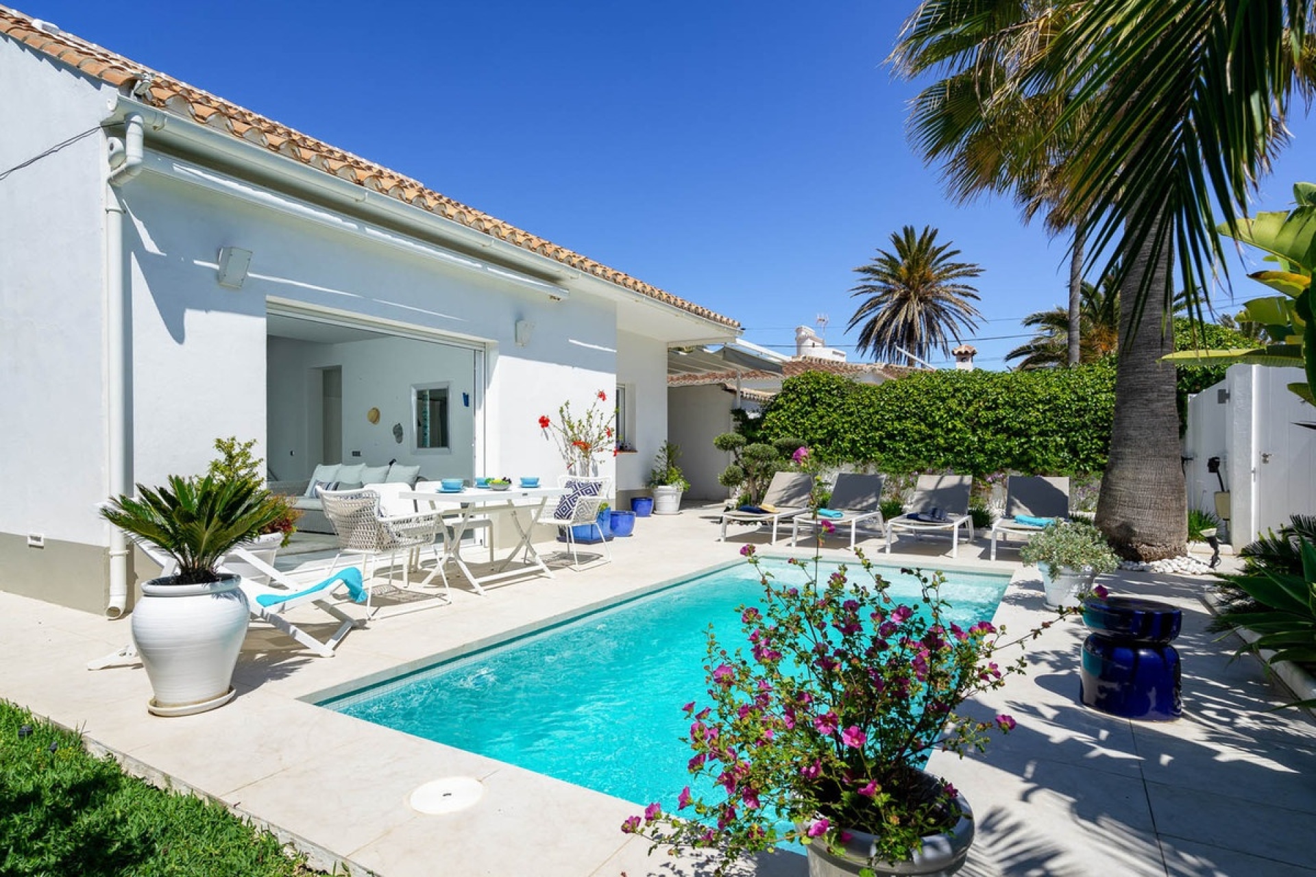 Resale - Villa - Marbella - Marbesa