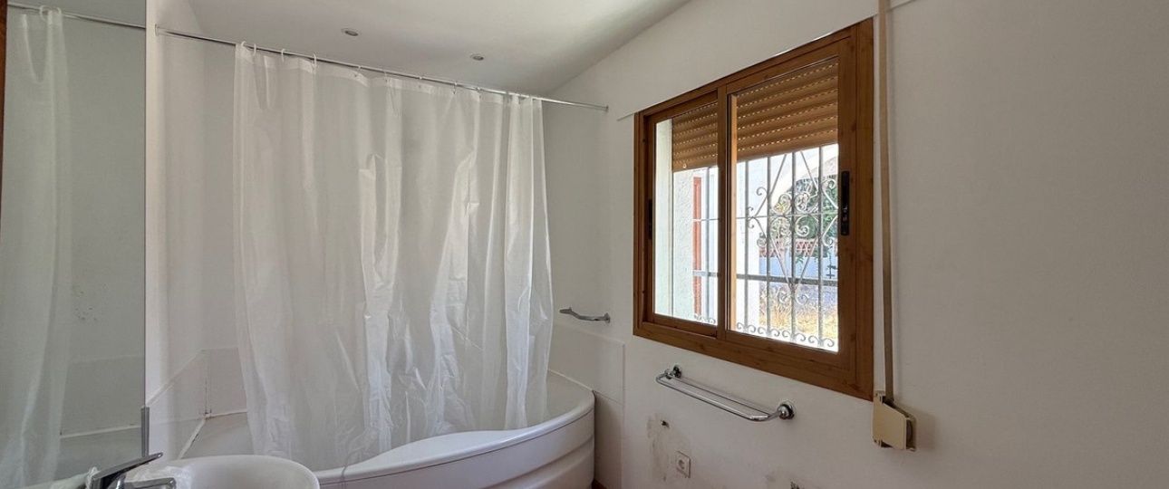 Resale - Villa - Marbella - Marbesa