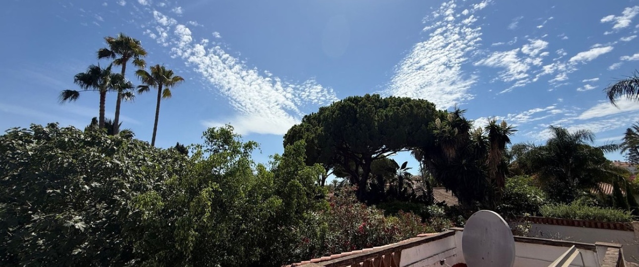 Resale - Villa - Marbella - Marbesa