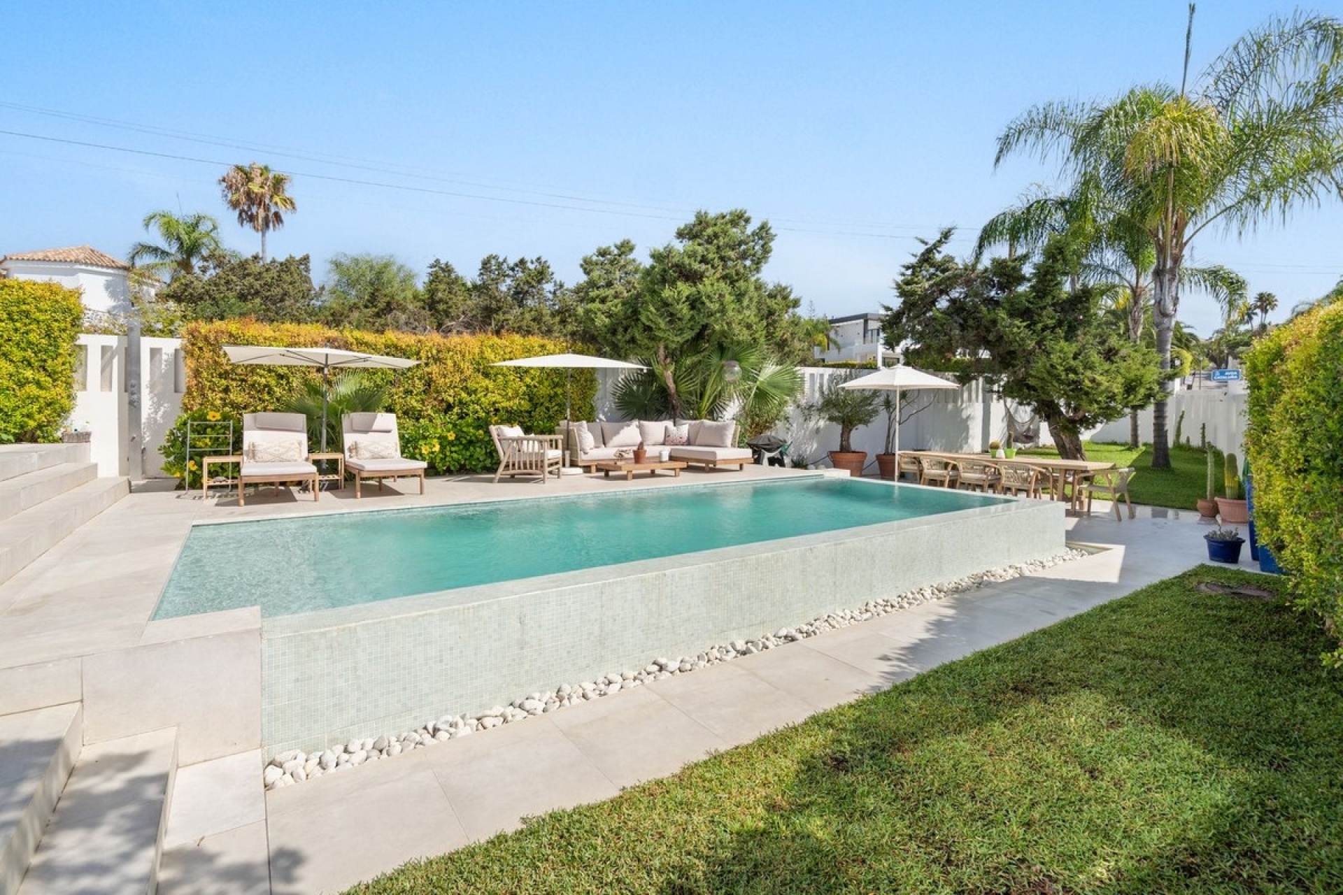 Resale - Villa - Marbella - Marbesa