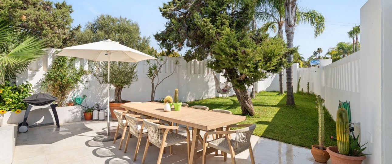 Resale - Villa - Marbella - Marbesa