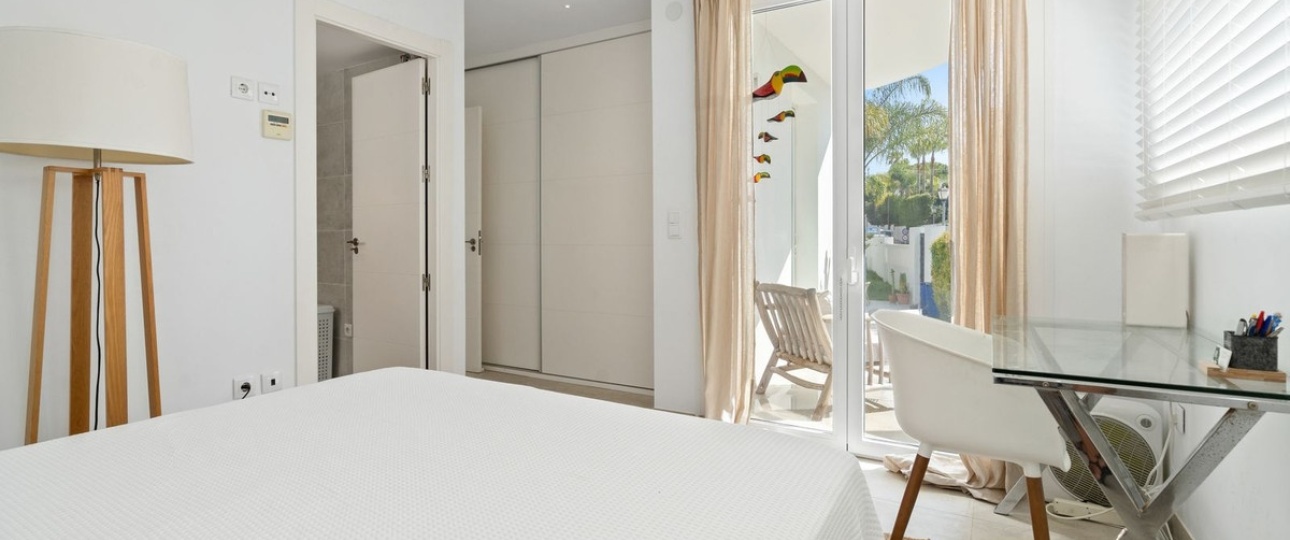 Resale - Villa - Marbella - Marbesa