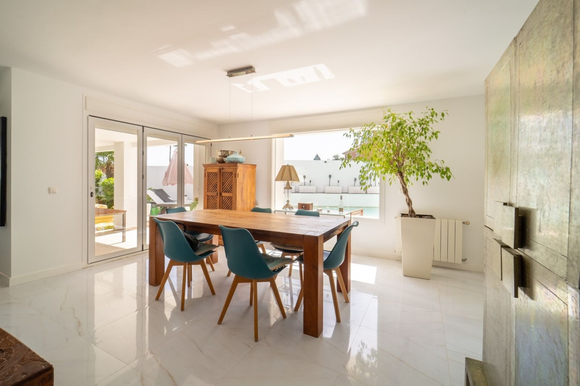 Resale - Villa - Marbella - Marbesa