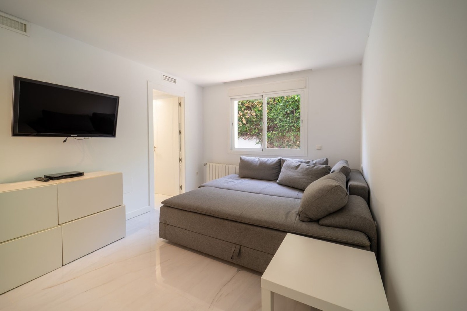 Resale - Villa - Marbella - Marbesa