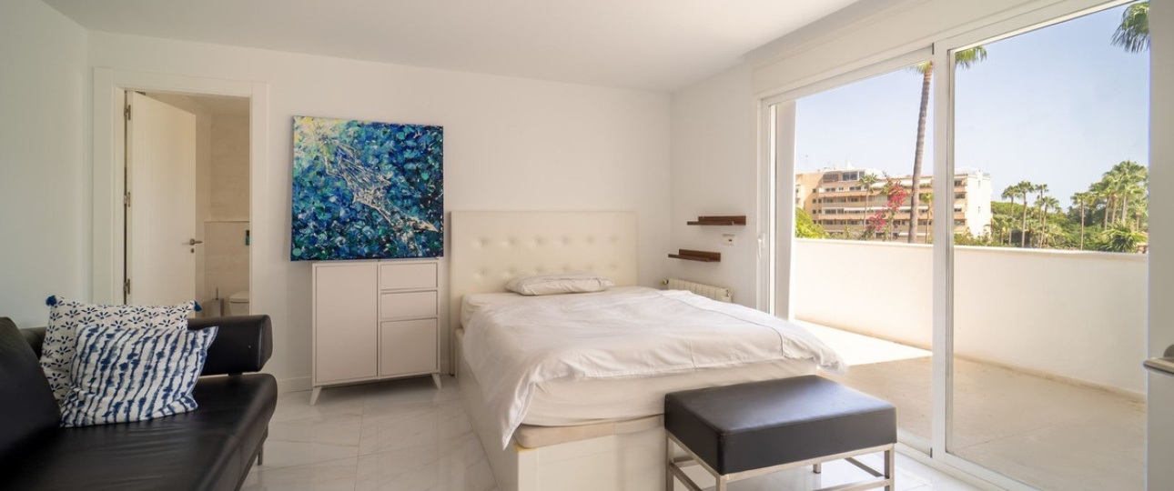 Resale - Villa - Marbella - Marbesa
