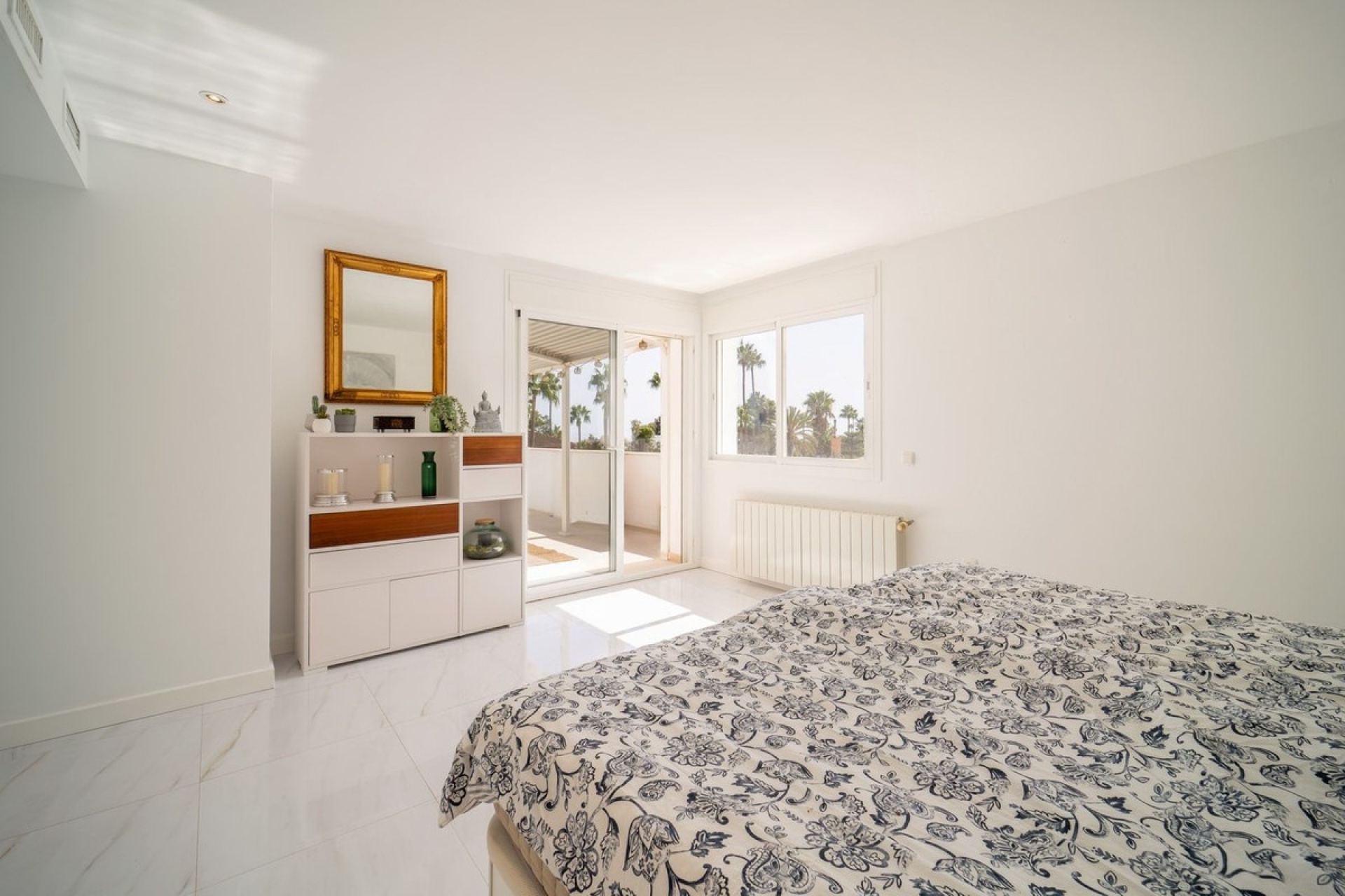 Resale - Villa - Marbella - Marbesa