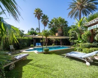 Resale - Villa - Marbella - Marbesa
