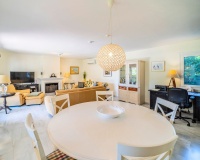 Resale - Villa - Marbella - Marbesa