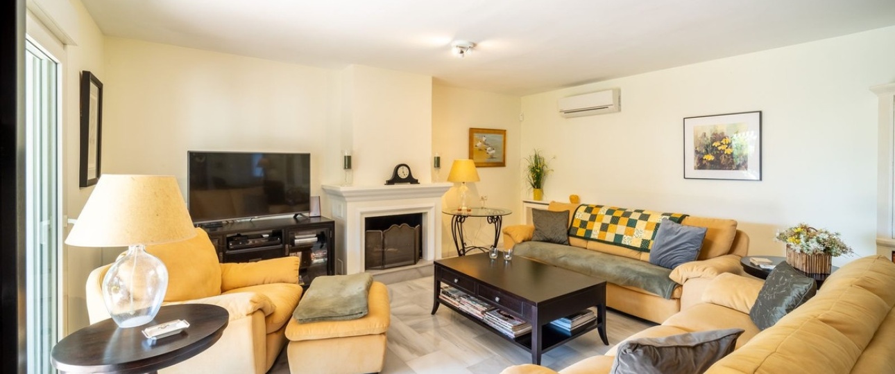 Resale - Villa - Marbella - Marbesa