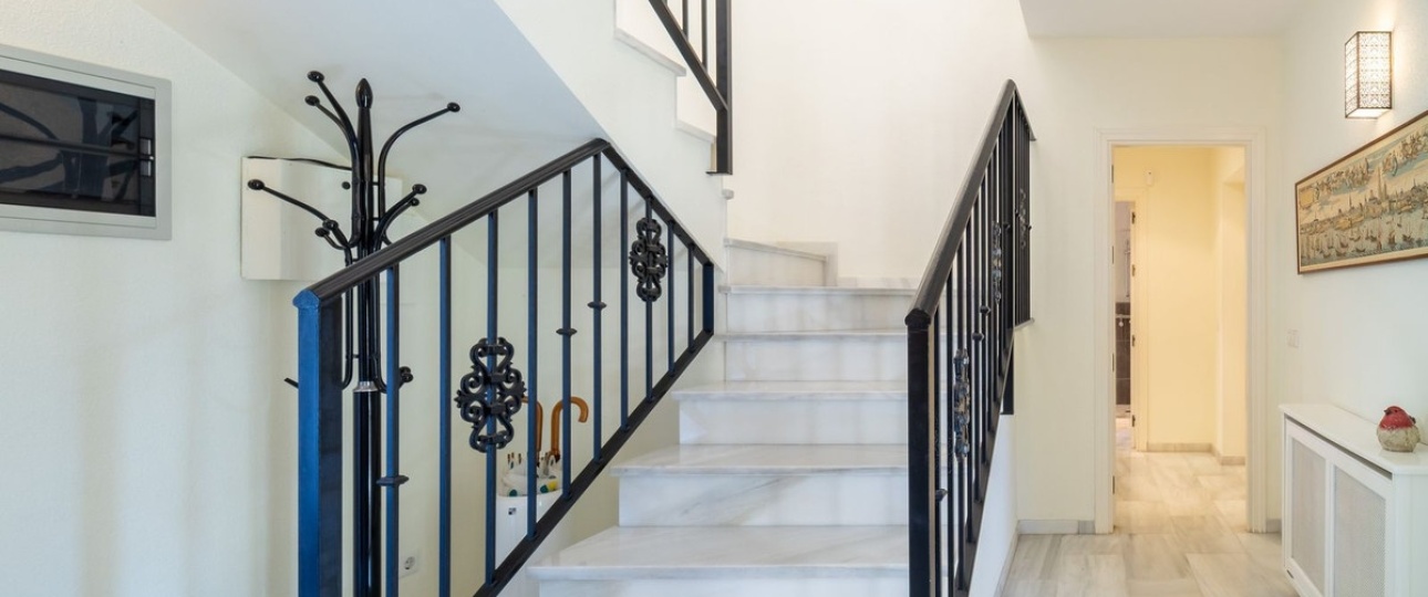 Resale - Villa - Marbella - Marbesa