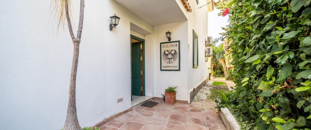 Resale - Villa - Marbella - Marbesa