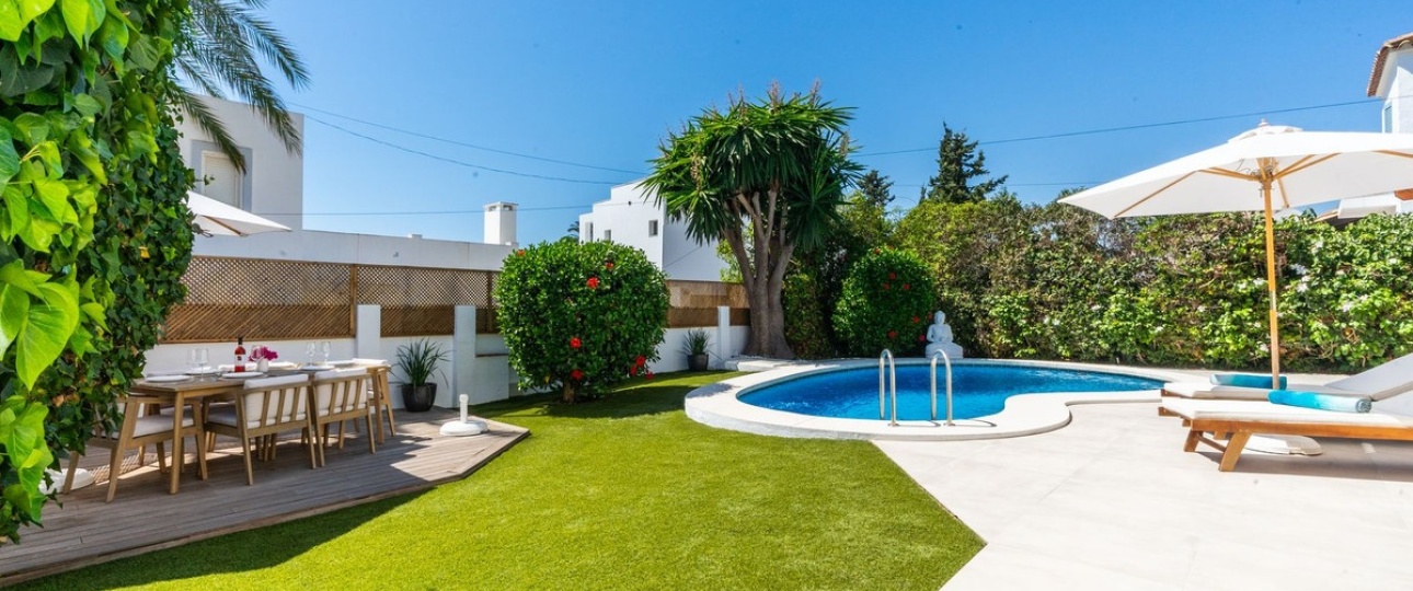 Resale - Villa - Marbella - Marbesa