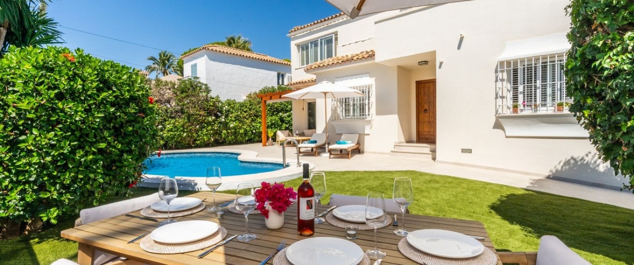 Resale - Villa - Marbella - Marbesa
