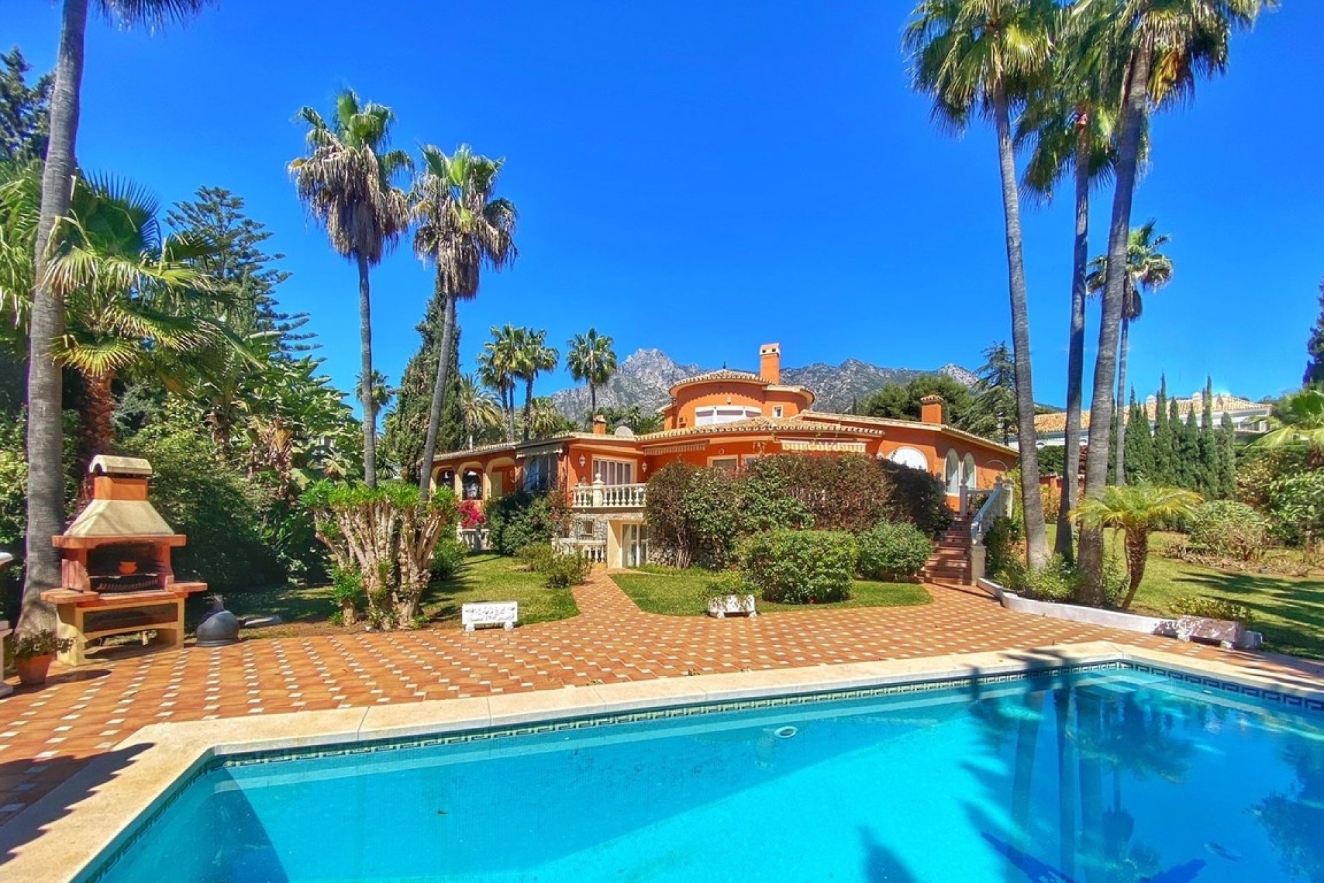 Resale - Villa - Marbella - Nagüeles
