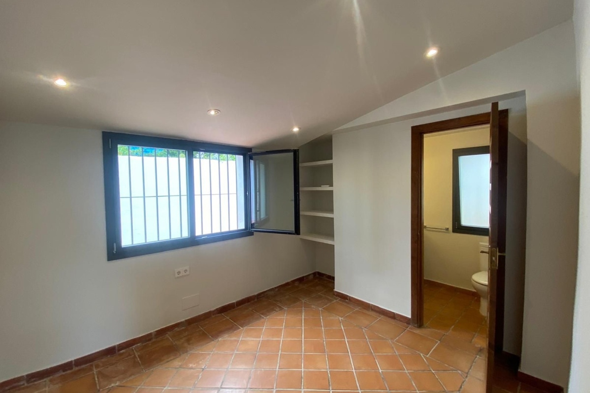 Resale - Villa - Marbella - Nagüeles