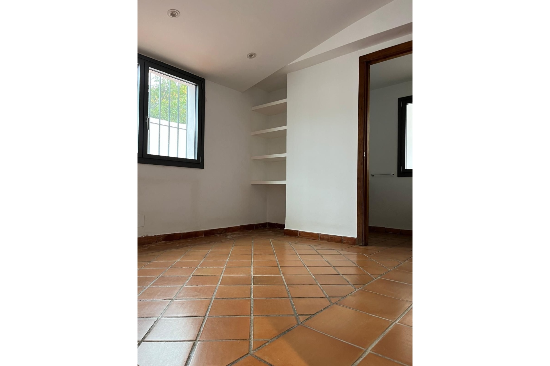 Resale - Villa - Marbella - Nagüeles