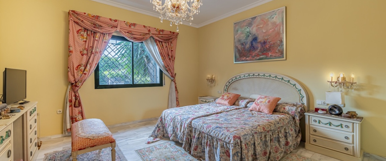 Resale - Villa - Marbella - Nagüeles