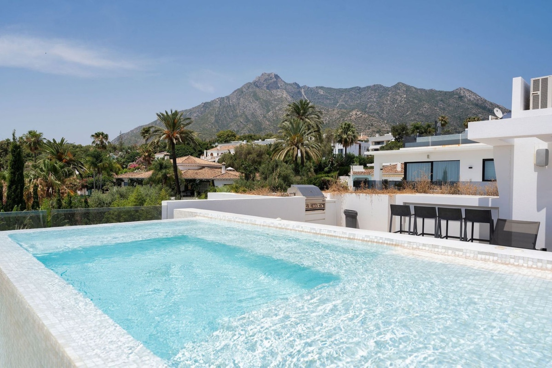 Resale - Villa - Marbella - Nagüeles