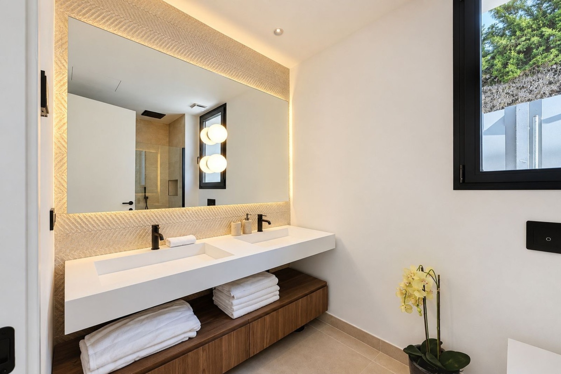 Resale - Villa - Marbella - Nagüeles