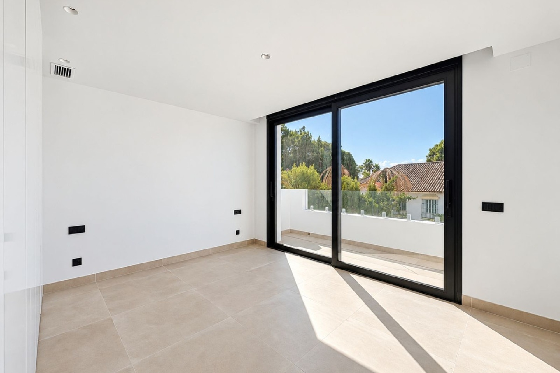 Resale - Villa - Marbella - Nagüeles