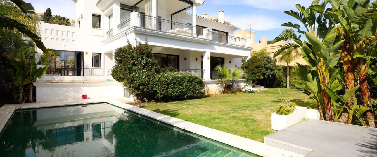 Resale - Villa - Marbella - Nueva Andalucía