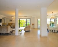 Resale - Villa - Marbella - Nueva Andalucía