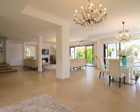 Resale - Villa - Marbella - Nueva Andalucía