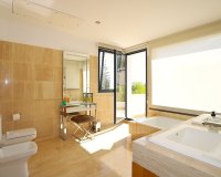 Resale - Villa - Marbella - Nueva Andalucía