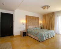 Resale - Villa - Marbella - Nueva Andalucía