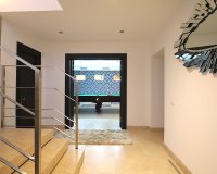 Resale - Villa - Marbella - Nueva Andalucía