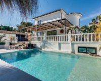 Resale - Villa - Marbella - Nueva Andalucía