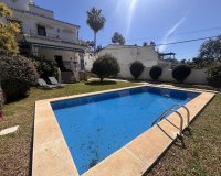 Resale - Villa - Marbella - Nueva Andalucía