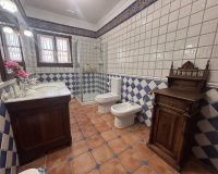 Resale - Villa - Marbella - Nueva Andalucía