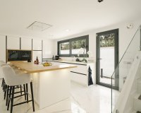 Resale - Villa - Marbella - Nueva Andalucía