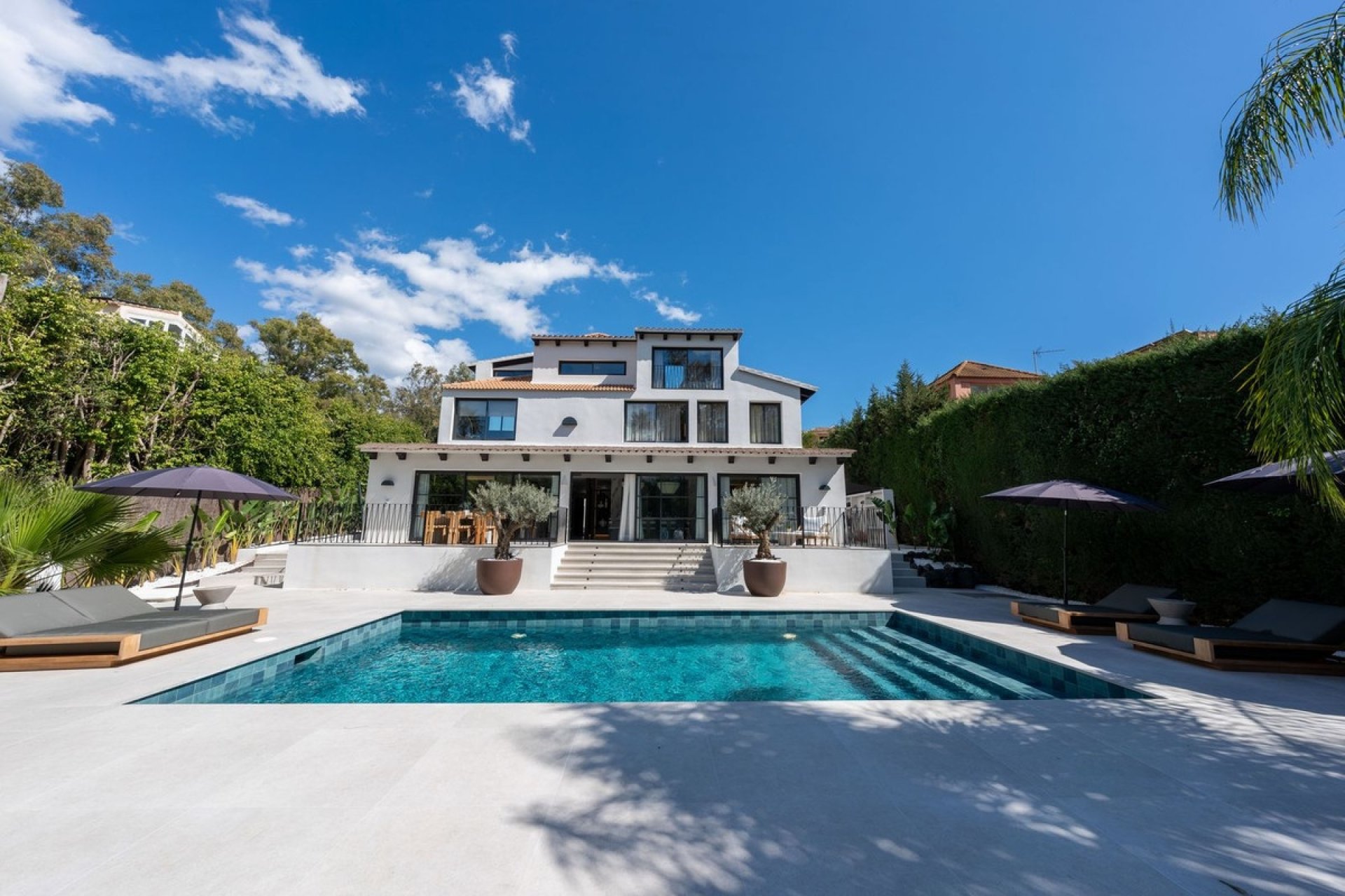 Resale - Villa - Marbella - Nueva Andalucía