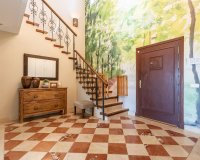 Resale - Villa - Marbella - Nueva Andalucía