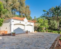 Resale - Villa - Marbella - Nueva Andalucía