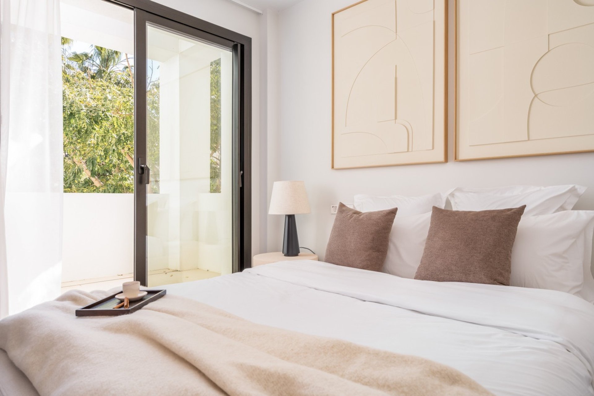 Resale - Villa - Marbella - Nueva Andalucía