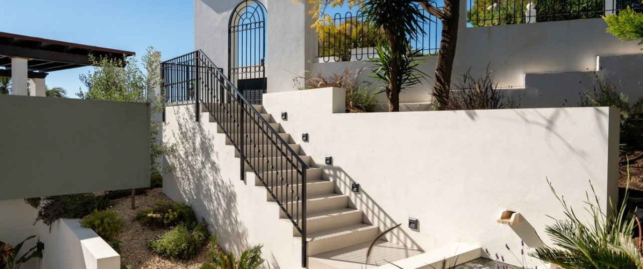 Resale - Villa - Marbella - Nueva Andalucía