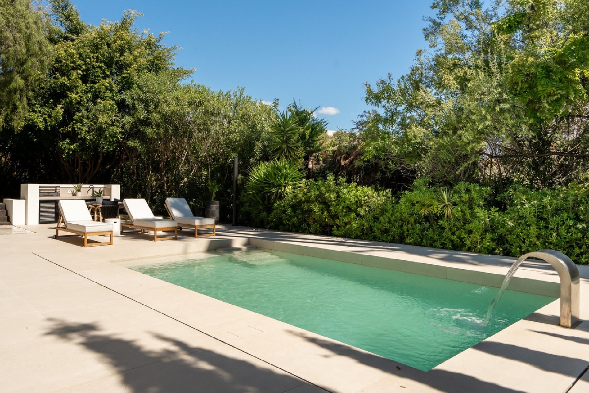 Resale - Villa - Marbella - Nueva Andalucía