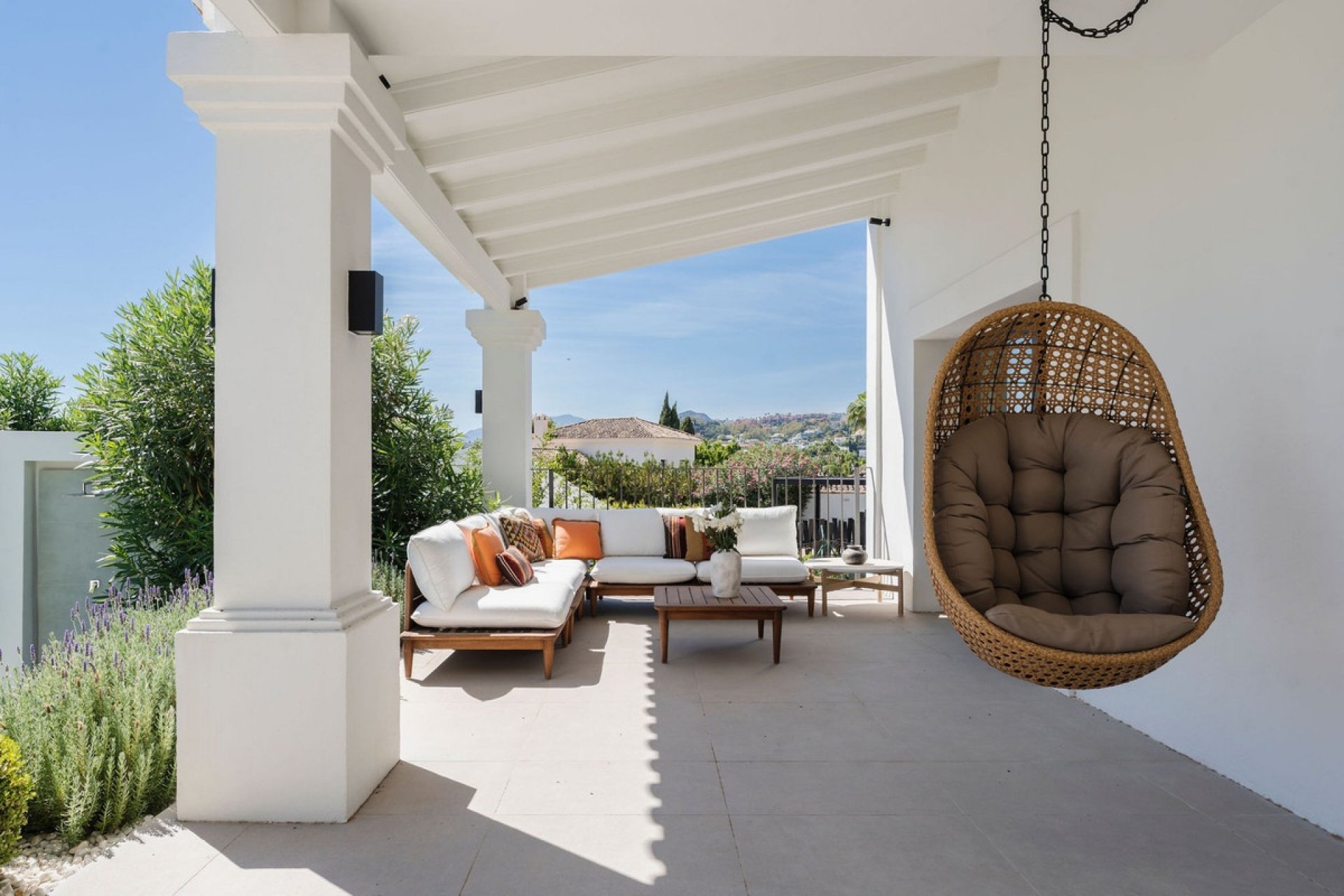 Resale - Villa - Marbella - Nueva Andalucía