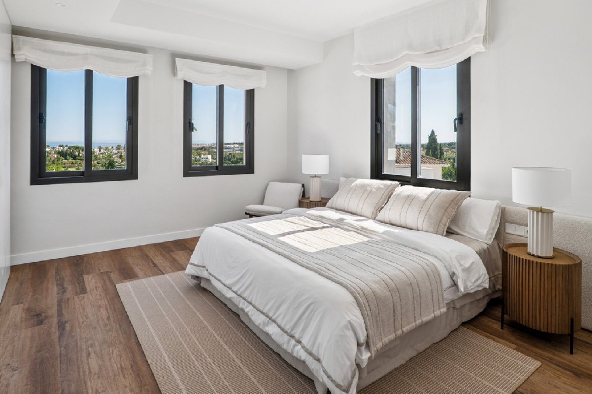 Resale - Villa - Marbella - Nueva Andalucía
