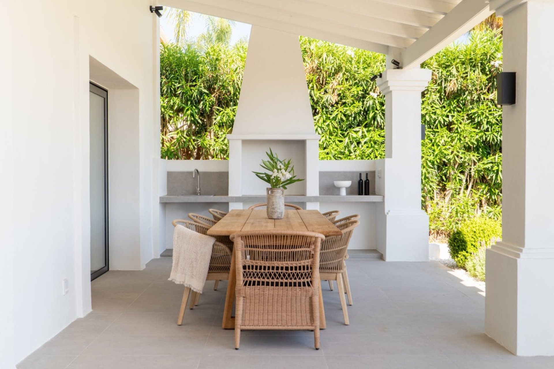 Resale - Villa - Marbella - Nueva Andalucía