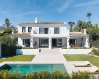 Resale - Villa - Marbella - Nueva Andalucía
