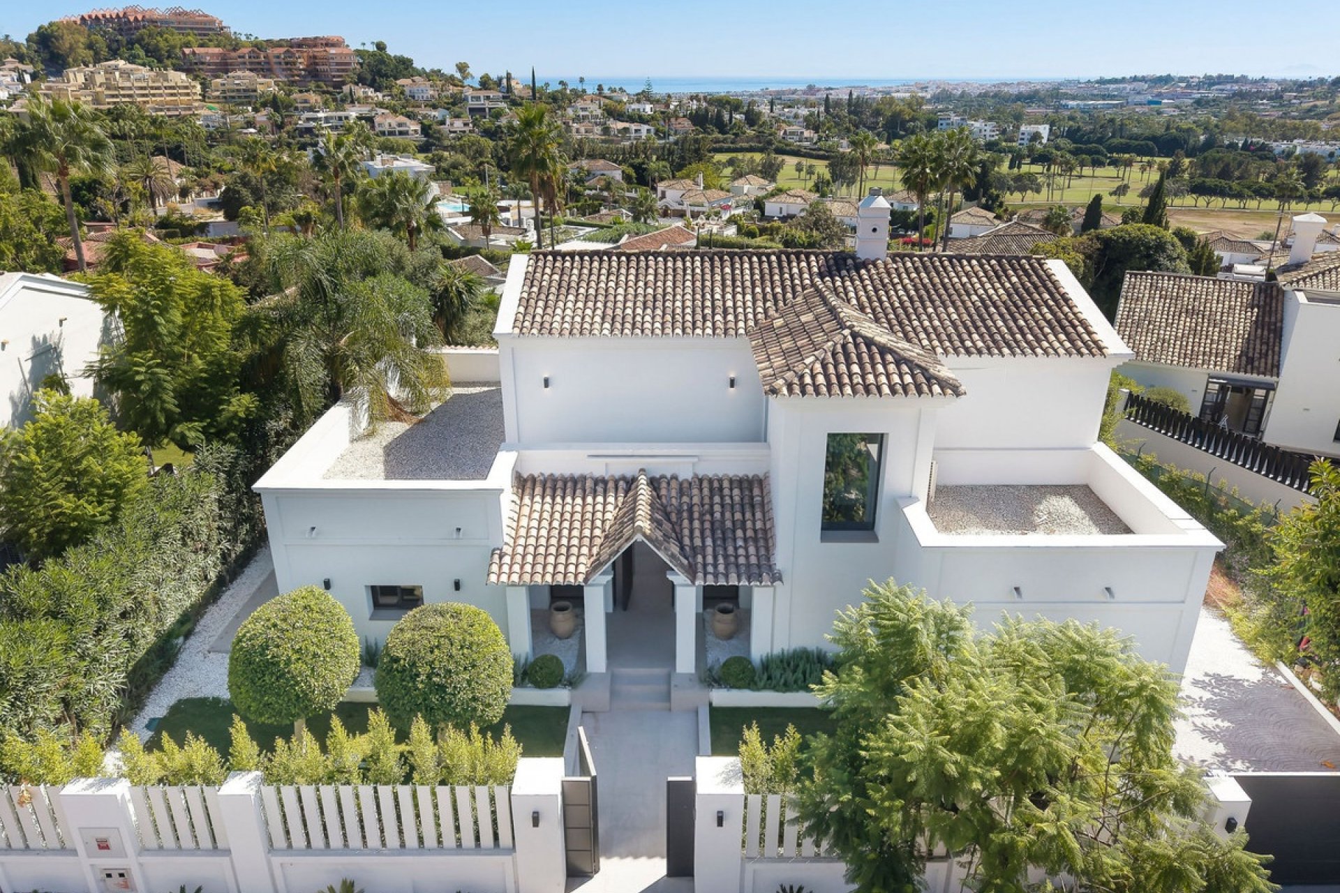 Resale - Villa - Marbella - Nueva Andalucía