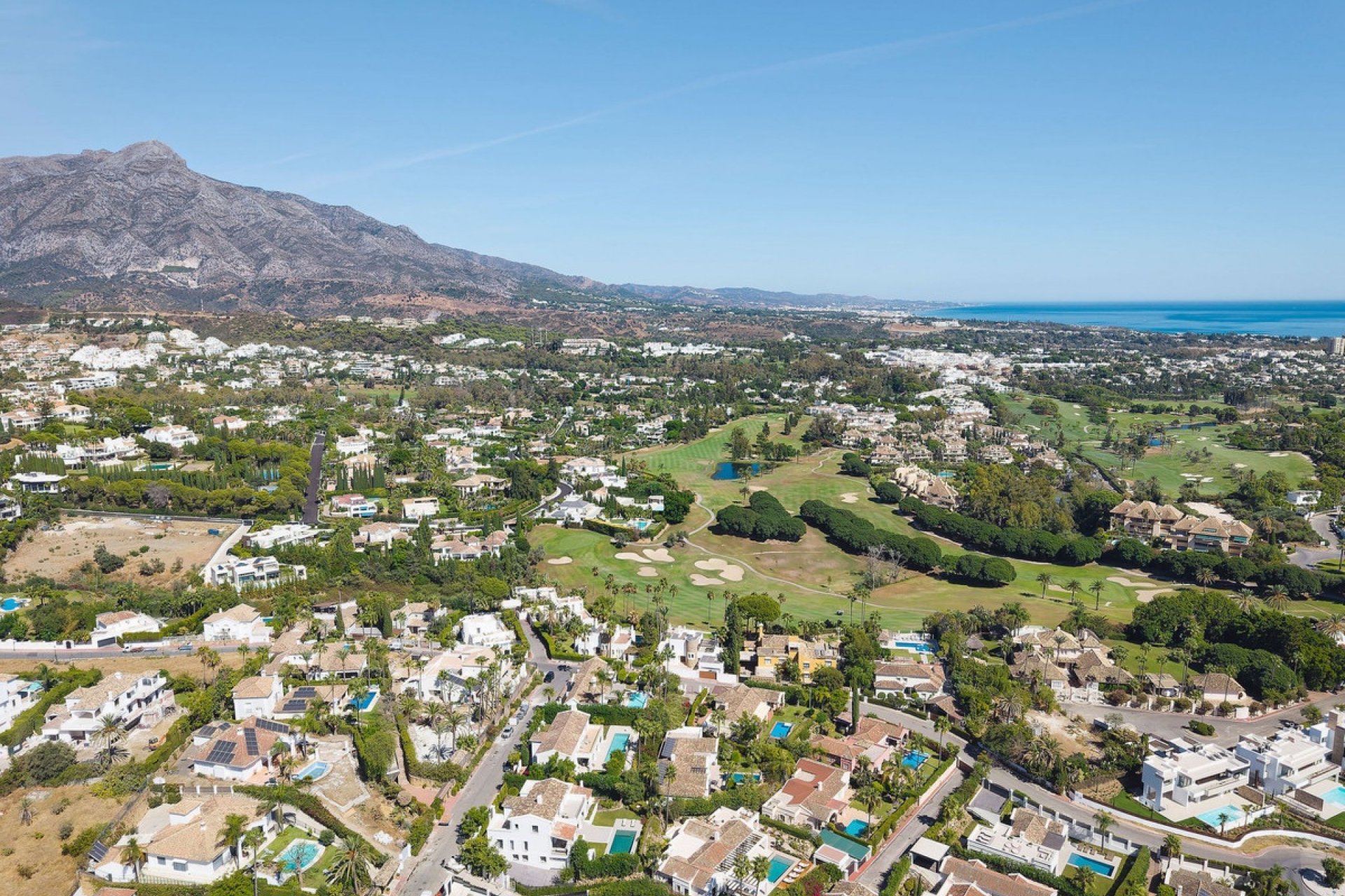 Resale - Villa - Marbella - Nueva Andalucía