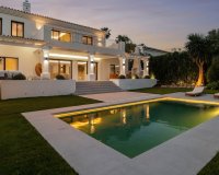 Resale - Villa - Marbella - Nueva Andalucía