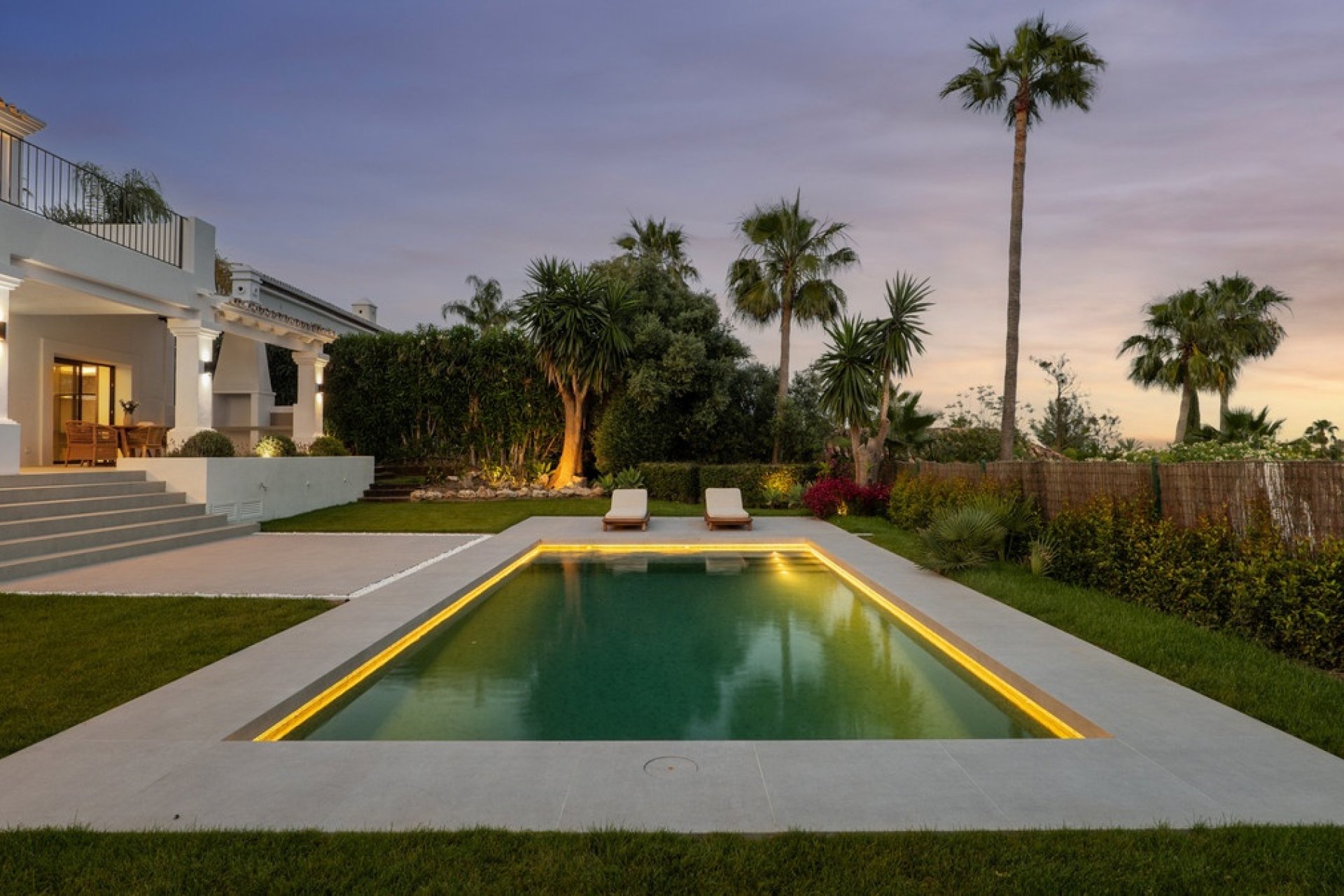 Resale - Villa - Marbella - Nueva Andalucía