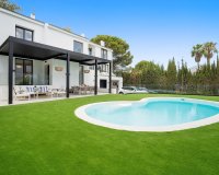 Resale - Villa - Marbella - Nueva Andalucía