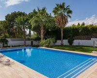 Resale - Villa - Marbella - Nueva Andalucía